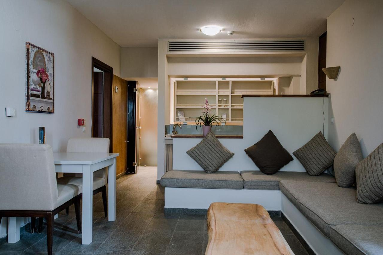 12 Months Resort & Spa ซาการาดา ภายนอก รูปภาพ
